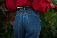 Load image into Gallery viewer, Vintage High Waisted Denim Jeans