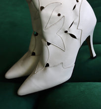 Load image into Gallery viewer, Vintage White Italian-Made Leather Boots